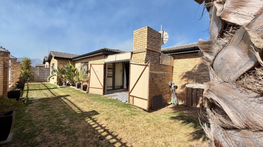 3 Bedroom Property for Sale in Fairview Golf Estate Western Cape